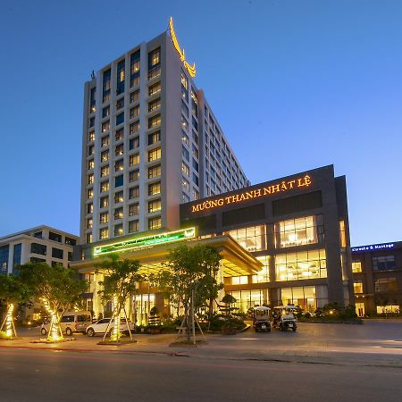 Muong Thanh Luxury Nhat Le Hotel Донг Хой Екстериор снимка