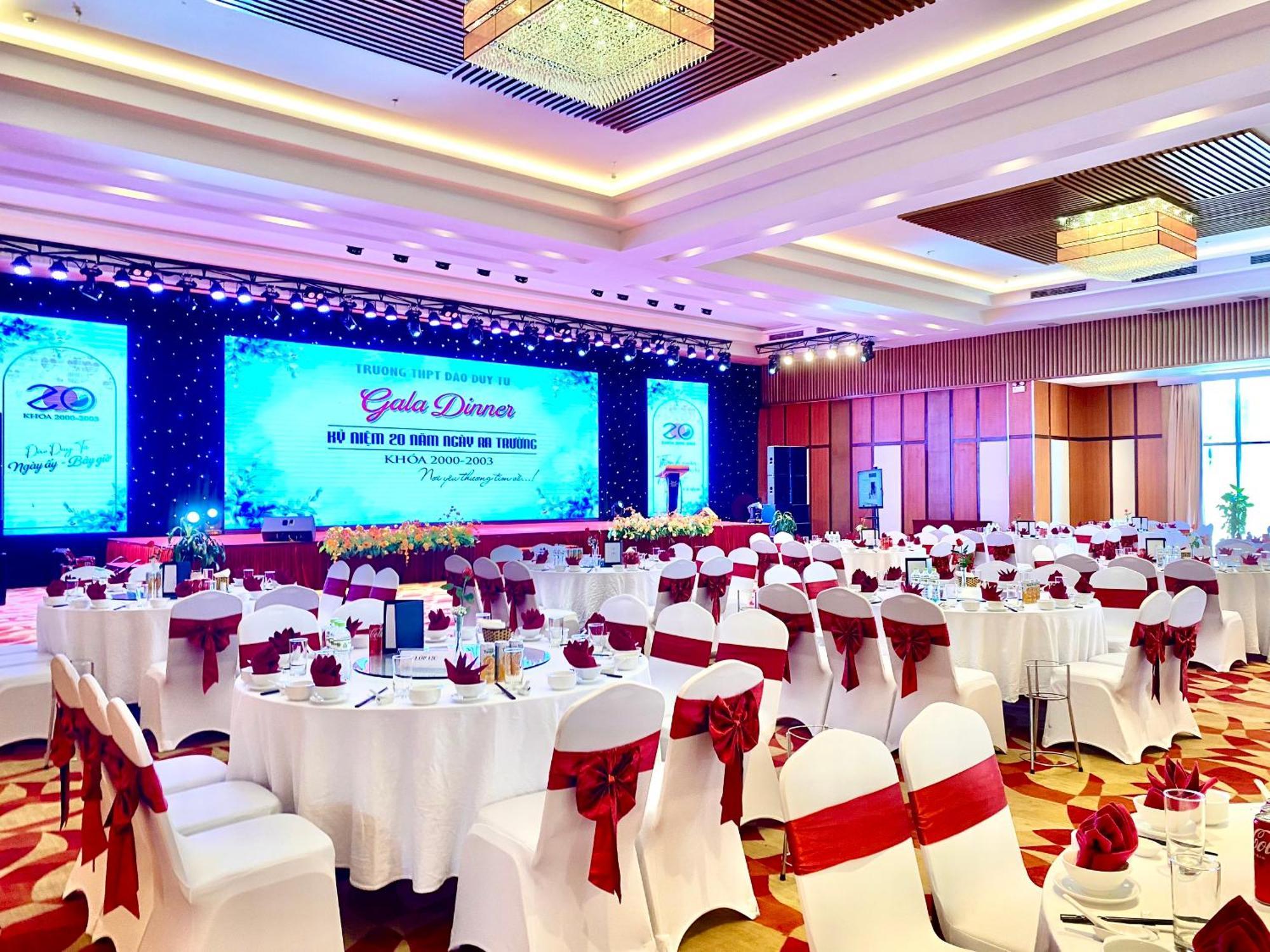 Muong Thanh Luxury Nhat Le Hotel Донг Хой Екстериор снимка