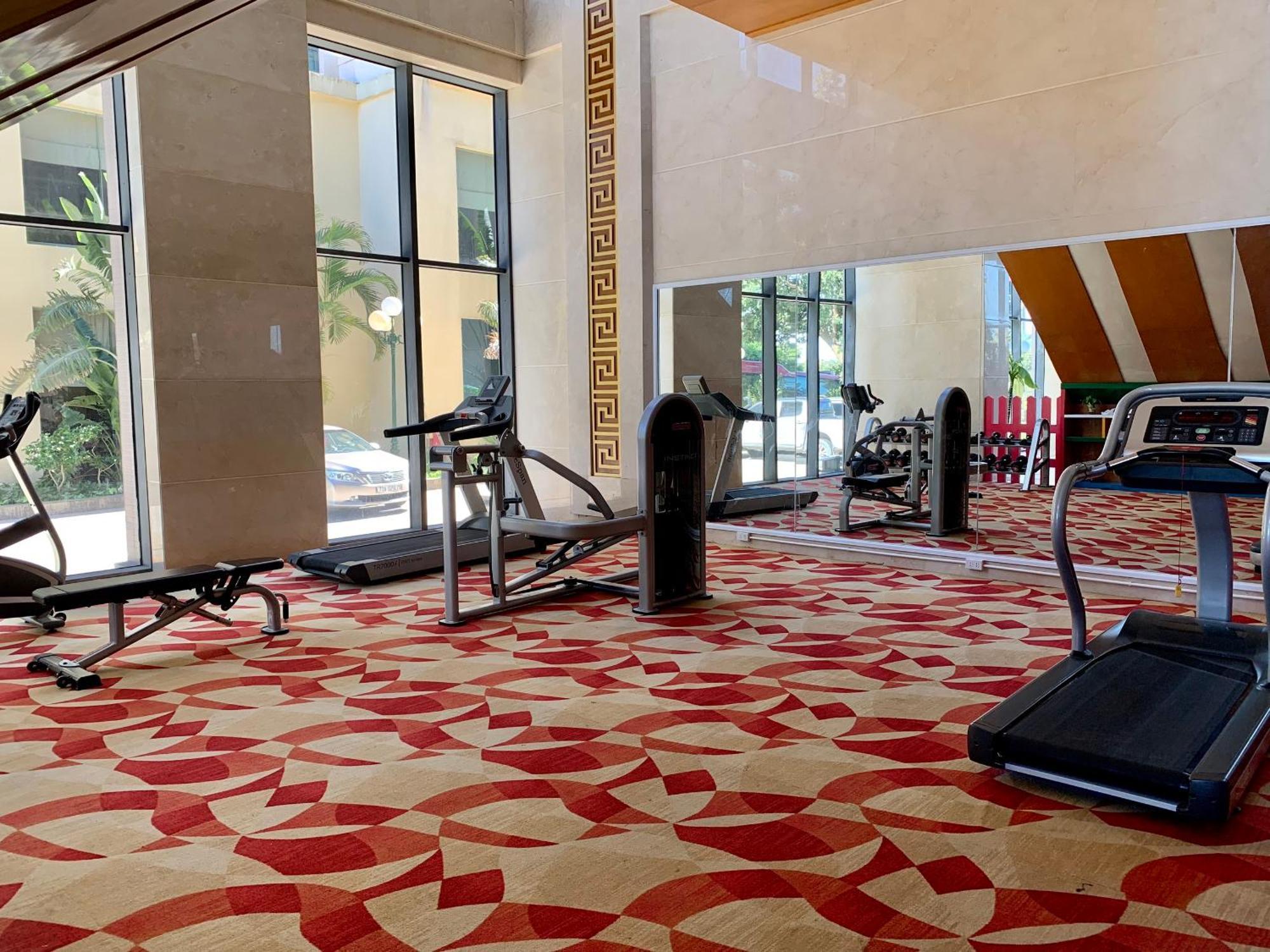 Muong Thanh Luxury Nhat Le Hotel Донг Хой Екстериор снимка