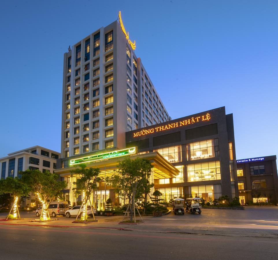 Muong Thanh Luxury Nhat Le Hotel Донг Хой Екстериор снимка